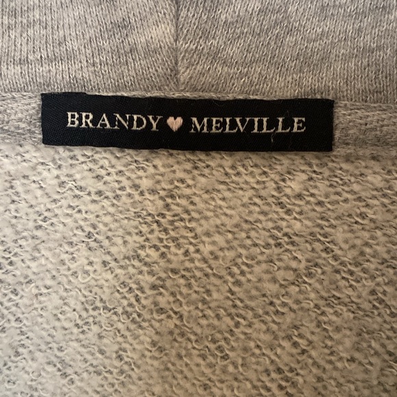 Brandy Melville sweatshirt - Picture 2 of 4
